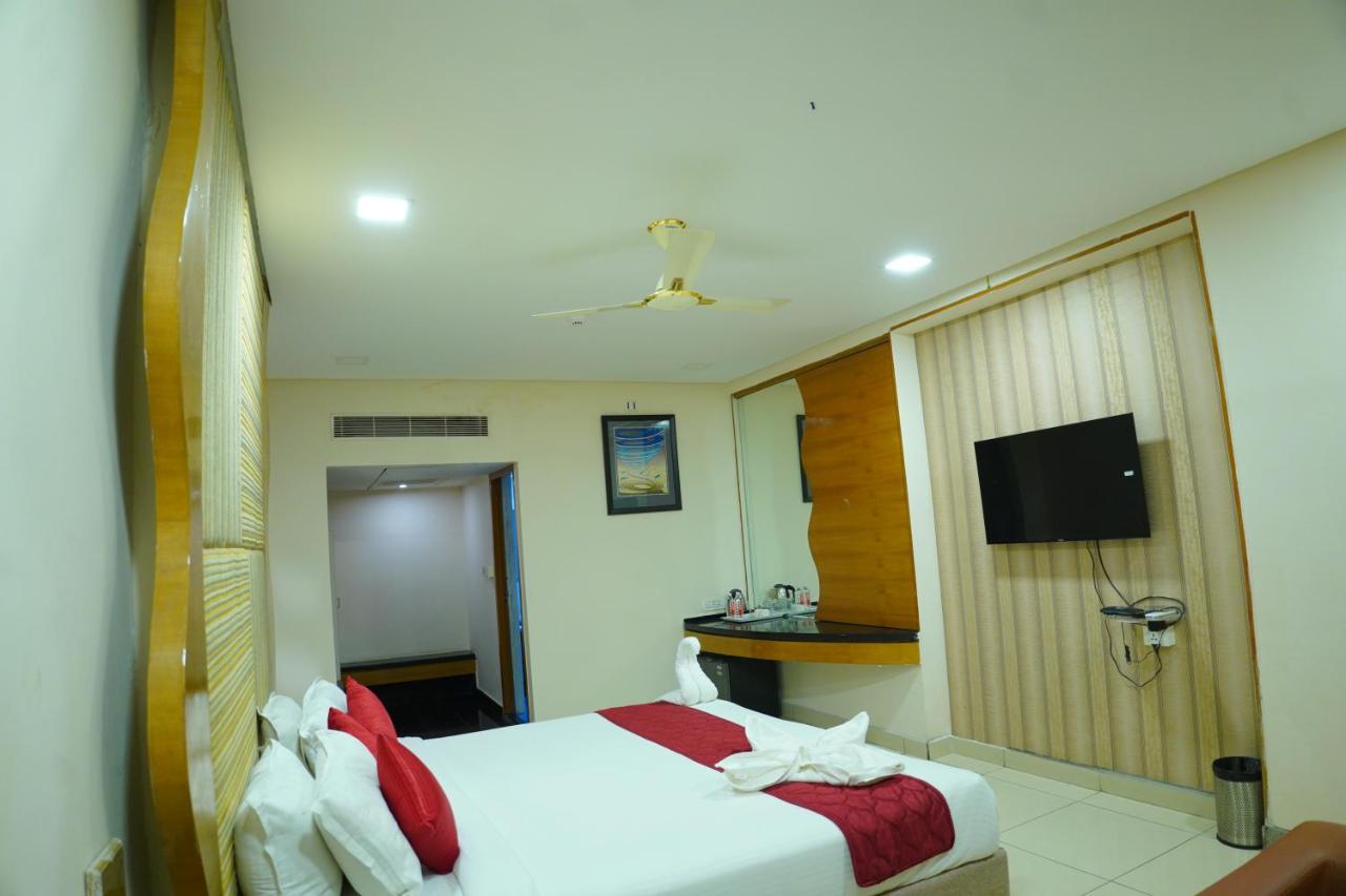 Hotel Grand Nagarjuna By Konark Hotels Guntur Exterior photo