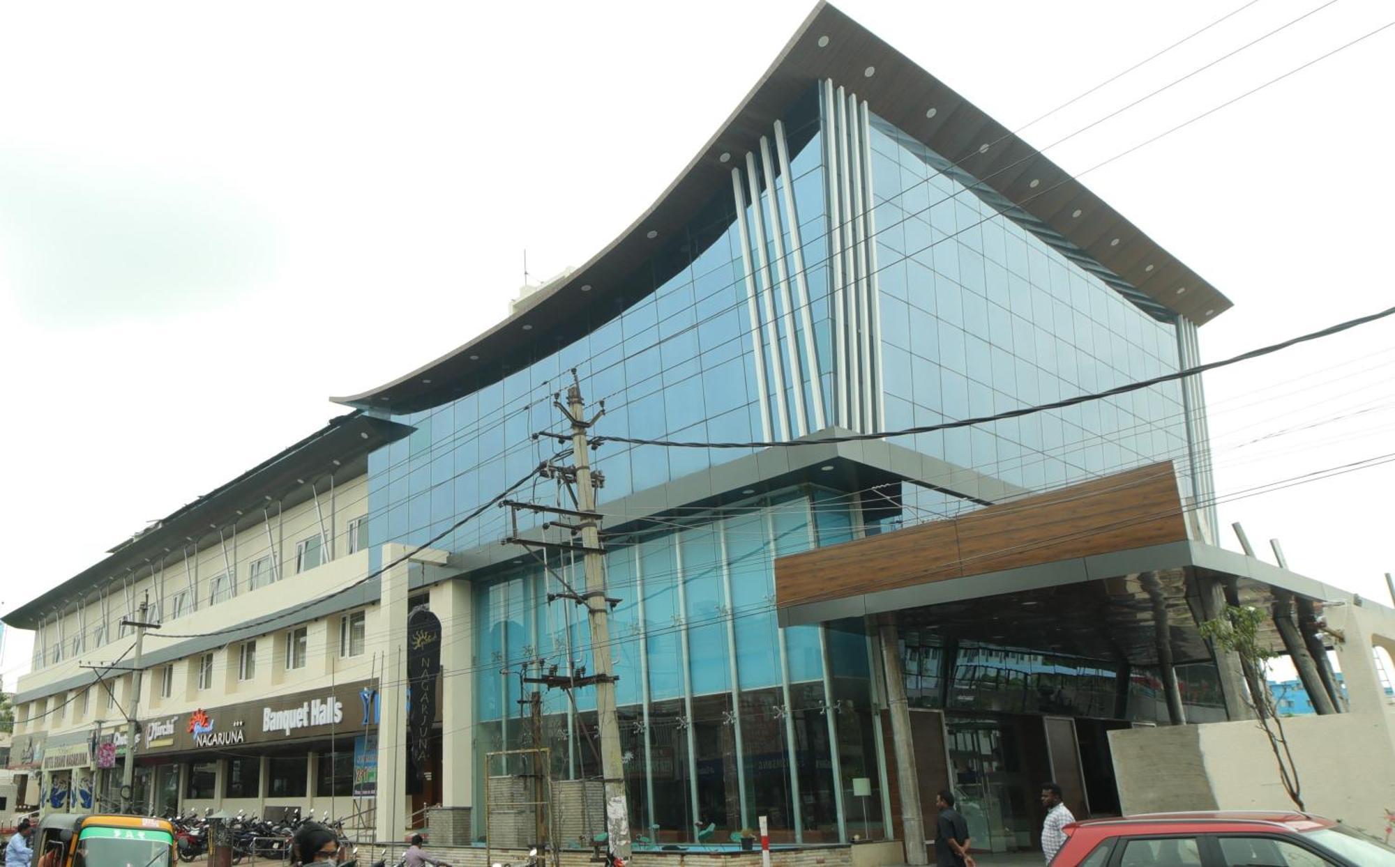 Hotel Grand Nagarjuna By Konark Hotels Guntur Exterior photo